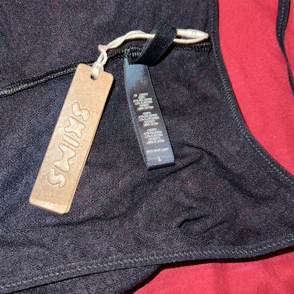 Skims mesh bodysuit - Picture 7 of 7